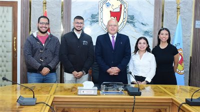 النعماني يفتتح معرض