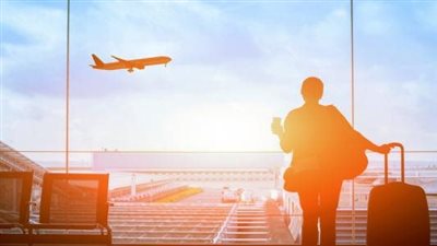 تحويلاتهم أكثر من 7% من الناتج المحلى.. أسباب هجرة المصريين للخارج وعددهم