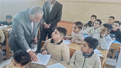 استبعاد 3 رؤساء لجان بإمتحانات النقل بمدارس الفيوم وإحالة معلم للتحقيق 