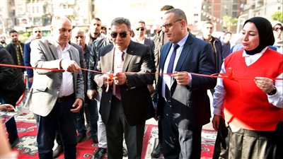 محافظ الدقهلية يفتتح سوق اليوم الواحد  بمدينة المنصورة