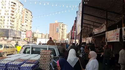 محافظ الدقهلية يتفقد سوق اليوم الواحد بالمنصورة