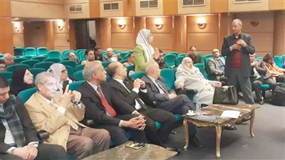 رئيس جهاز تنظيم إدارة المخلفات يترأس الاجتماع الحادى عشر للجنة الفنية 