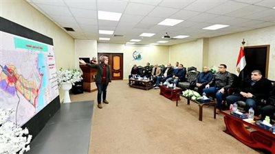 وزير الإسكان يصل لمدينة السويس الجديدة ويستعرض موقف تنفيذ المشروعات الجارية 