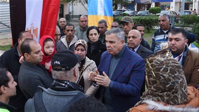 محافظ الإسكندرية يتفقد سوق اليوم الواحد للتجار بالورديان وسيدي جابر