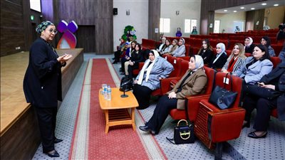  أمل عمار تستقبل وفد من القاضيات.. وتؤكد: المرأة القاضية تعيش عصرها الذهبي 