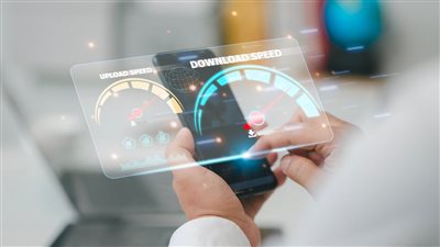 كيف تسهم المشروعات الحكومية في تحسين سرعة الإنترنت 