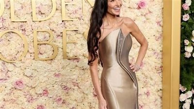 لأول مرة من 10 سنوات.. ديمي مور تتألق على السجادة الحمراء لـ جولدن جلوب 