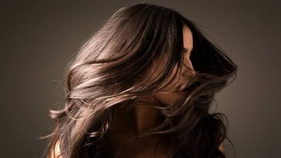 احصلي على شعر ناعم وصحي بـ3 مكونات من المنزل