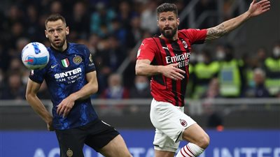 ميلان يتخطى الإنتر إلى نهائي كأس إيطاليا