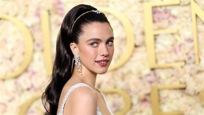 الأحجار الكريمة تميز إطلالات نجمات حفل جولدن جلوب 2025