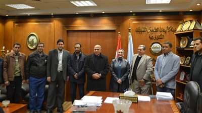 مدينة الأبحاث العلمية تبحث التعاون مع جامعة جنوب الوادي في الصناعات الدوائية