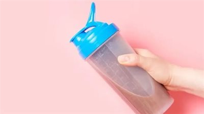 مخفوق البروتين.. ما له وما عليه والوقت المثالي لتناوله؟