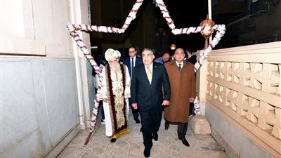 محافظ الدقهلية ومدير الأمن يشاركان الإحتفالات بعيد الميلاد المجيد  