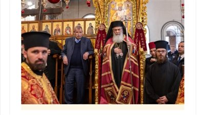 البطريرك ثيوفيلوس يترأس قداس الميلاد بكنيسة المهد في بيت لحم 