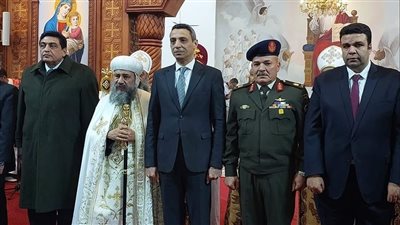 محافظ السويس يقدم التهنئة للكنائس بمناسبة عيد الميلاد المجيد   