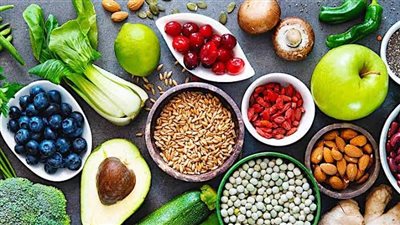 بعد يوم طويل ومرهق.. أطعمة تساعدك على الاسترخاء 