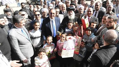  محافظ قنا يزور مطرانية قوص ونقادة للتهنئة بعيد الميلاد المجيد 