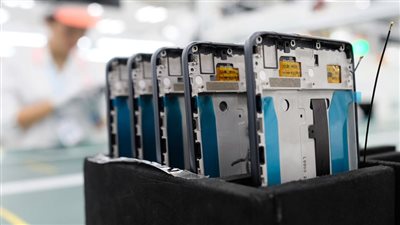 الدولة المصرية تدعم صناعة الهواتف المحلية.. خطوات نحو الاكتفاء الذاتي