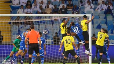 شوط أول سلبي بين الاتحاد والهلال بربع نهائي كأس خادم الحرمين