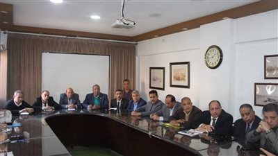 محافظ الجيزة يبحث استعدادات مديرية التعليم لإجراء اختبارات الشهادة الإعدادية