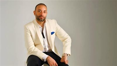 بعد نجاحه مع عائشة بن أحمد.. أحمد عثمان يطرح روايتين