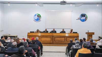 اجتماع رؤساء القطاعات ومديري العموم بشركة الصرف الصحي بالإسكندرية