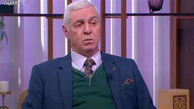 أستاذ أمراض صدرية يكشف أعراض الإصابة بفيروس HMPV.. فيديو