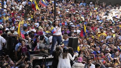 القبض على زعيمة المعارضة الفنزويلية بعد انضمامها للاحتجاجات