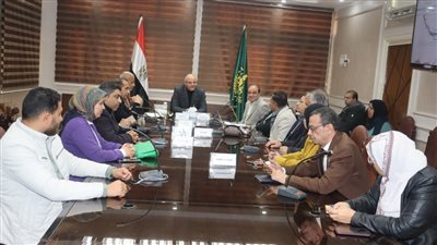 محافظ القليوبية يتابع آخر التصميمات ومستجدات أعمال إنشاء ممشى أهل مصر