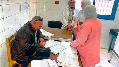 بالبحيرة...تكثيف المتابعة الميدانية على المنشآت الخدمية والصحية لضبط سير العمل 