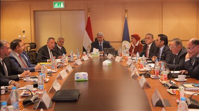 وزير السياحة والآثار يترأس اجتماع مجلس إدارة هيئة المتحف الكبير