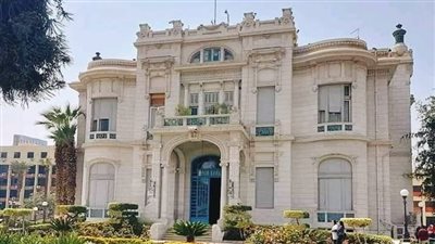 ألسن عين شمس تناقش أدوات الذكاء الاصطناعي في البحث العلمي