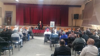 وكيل التربية والتعليم بقنا يعقد اجتماعًا مع مديرو عموم المديرية و الإدارت 