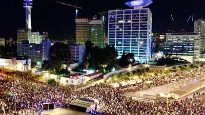 مئات المستوطنين يتظاهرون في حيفا لوقف إطلاق النار