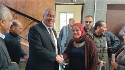البيلي يستمع إلى شكاوى المواطنين ويأمر بحلها فورا