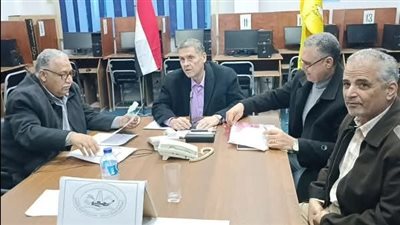 وكيل تعليم سيناء سمال يتابع  سير العمل داخل غرفة العمليات الرئيسية
