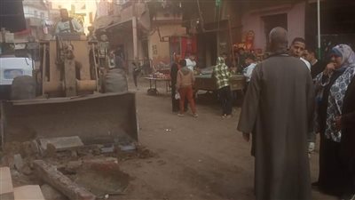 محافظ القليوبية يتابع أعمال رصف الطرق والشوارع ضمن الخطة الاستثمارية 