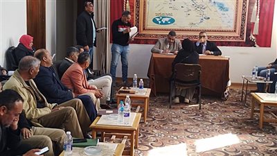 السكرتير المساعد بالفيوم يشهد لقاء خدمة المواطنين الأسبوعي بمركز إطسا 