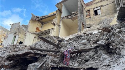 العطارين في انتظار كارثة.. وانهيارات متكررة تهدد حياة سكان الإسكندرية| فيديو 