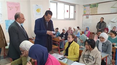 وكيل تعليم الغربية يتابع الامتحانات بمدارس طنطا وكفر الزيات 