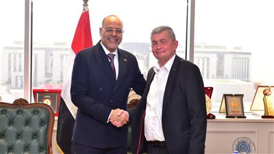 وزير العمل يبحث مع وفد اتحاد الصناعات الألمانية التعاون في مجالات تنقل الأيدى العاملة والتدريب المهني