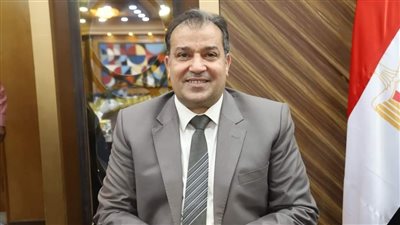 عميدان جديدان لكلية التجارة والتربية النوعية بجامعة جنوب الوادي 