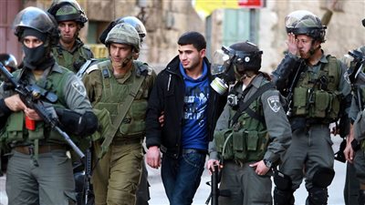 الكيان الصهيوني يعتقل 20 مواطنًا شمال أريحا 