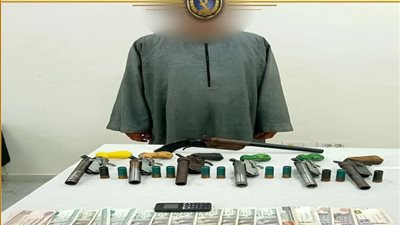 سقوط عنصر إجرامي يتاجر بالأسلحة النارية والذخائر في شبراخيت