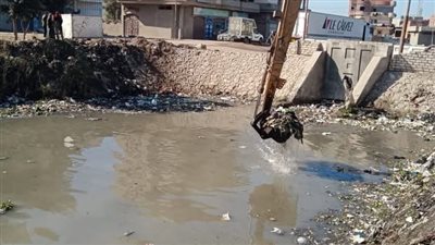 رئيس مركز المحلة يشرف علي الخدمات المقدمة للقرى والعزب