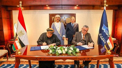 توقيع مذكرة تبادل بين قناة السويس و الشركة العُمانية للخدمات اللوجستية 