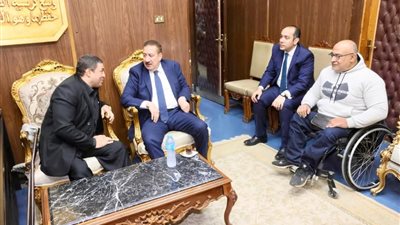 محافظ المنوفية يلتقى وفد نادي الوحدة لذوي الهمم بشبراباص