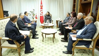 سفير مصر لدى تونس يعقد لقاءًا مع وزيرة التجهيز والإسكان التونسية