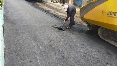 رصف شوارع المدينة الصناعية بدمنهور