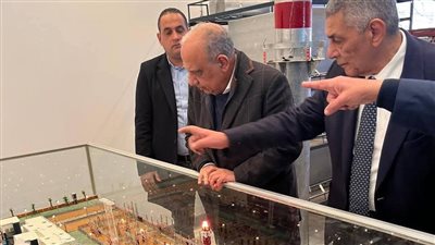جولة ميدانية لوزير الكهرباء بمحطة توليد عتاقة البخارية.. صور